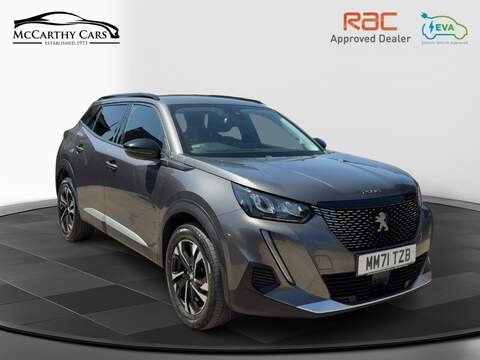 Peugeot 1.2 PURETECH ALLURE PREMIUM SUV 5DR PETROL MANUAL SAT NAV BLUETOOTH DAB STEREO APPLE CARPLAY REAR CAMERA PARKING AIDS 1 OWNER FROM NEW 60000 MILES SH