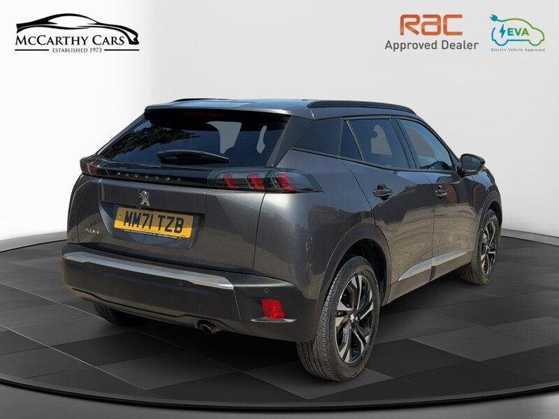 Peugeot 1.2 PURETECH ALLURE PREMIUM SUV 5DR PETROL MANUAL SAT NAV BLUETOOTH DAB STEREO APPLE CARPLAY REAR CAMERA PARKING AIDS 1 OWNER FROM NEW 60000 MILES SH 72-74 Mitcham Road