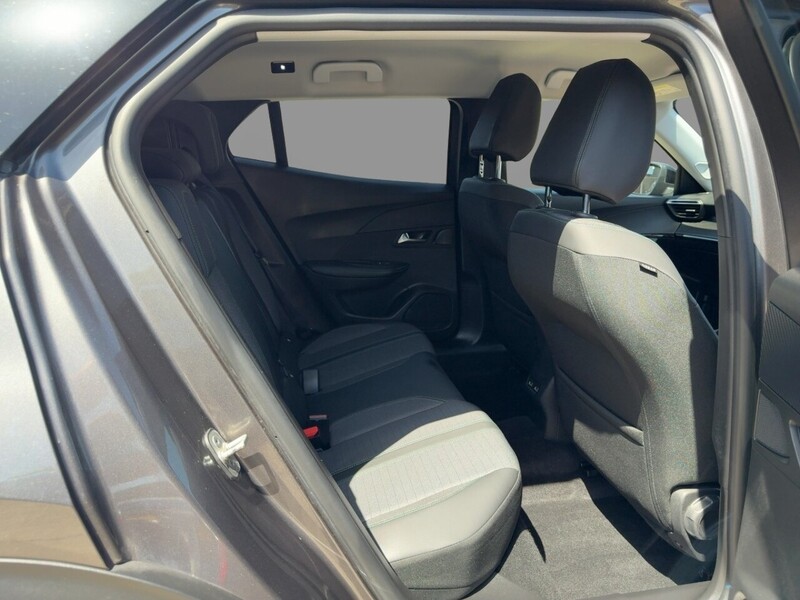 Peugeot 1.2 PURETECH ALLURE PREMIUM SUV 5DR PETROL MANUAL SAT NAV BLUETOOTH DAB STEREO APPLE CARPLAY REAR CAMERA PARKING AIDS 1 OWNER FROM NEW 60000 MILES SH 72-74 Mitcham Road