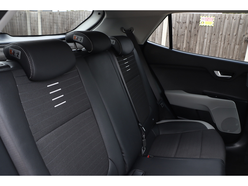 Kia 1.0 T-GDI 3 SUV 5DR PETROL DCT AUTO SATNAV BLUETOOTH DAB RADIO APPLE CARPLAY AUX/USB INPUT REAR CAMERA PARKING AIDS ONLY 54000 MILES SH NO ULEZ CHARGE 92-96 Mitcham Road