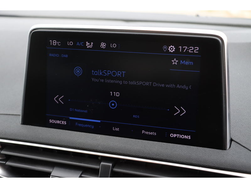 Peugeot 1.2 PURETECH ACTIVE SUV 5DR PETROL MANUAL SAT NAV BLUETOOTH DAB STEREO APPLE CARPLAY PARKING AIDS 2 OWNERS 75000 MILES FSH 7 SERVICES NO ULEZ CHARGE 72-74 Mitcham Road