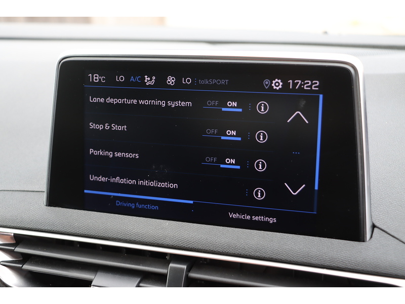 Peugeot 1.2 PURETECH ACTIVE SUV 5DR PETROL MANUAL SAT NAV BLUETOOTH DAB STEREO APPLE CARPLAY PARKING AIDS 2 OWNERS 75000 MILES FSH 7 SERVICES NO ULEZ CHARGE 72-74 Mitcham Road