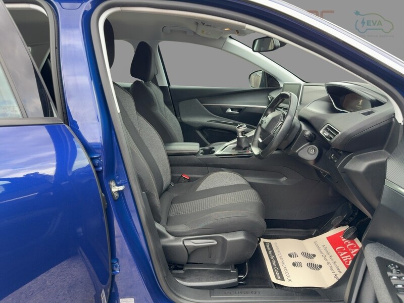 Peugeot 1.2 PURETECH ACTIVE SUV 5DR PETROL MANUAL SAT NAV BLUETOOTH DAB STEREO APPLE CARPLAY PARKING AIDS 2 OWNERS 75000 MILES FSH 7 SERVICES NO ULEZ CHARGE 72-74 Mitcham Road