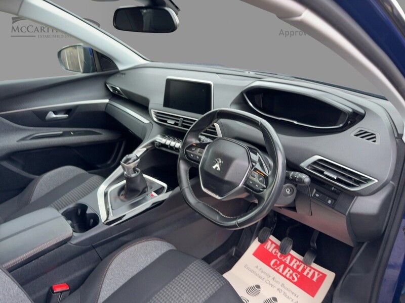 Peugeot 1.2 PURETECH ACTIVE SUV 5DR PETROL MANUAL SAT NAV BLUETOOTH DAB STEREO APPLE CARPLAY PARKING AIDS 2 OWNERS 75000 MILES FSH 7 SERVICES NO ULEZ CHARGE 72-74 Mitcham Road
