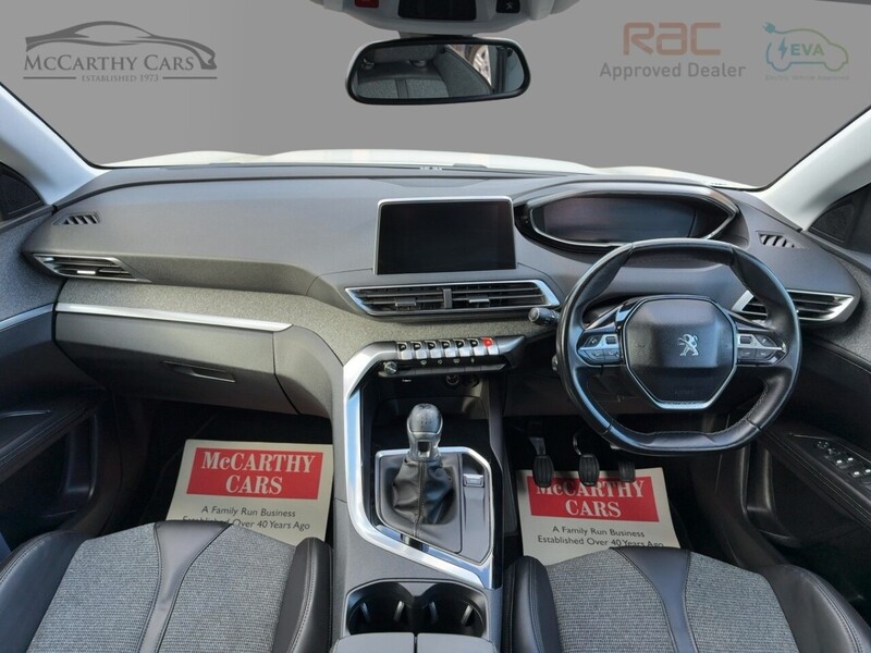 Peugeot 1.2 PURETECH ALLURE SUV 5DR PETROL MANUAL SAT NAV BLUETOOTH DAB STEREO APPLE CARPLAY REAR CAMERA WITH PARKING AIDS JUST 2 OWNERS ONLY 78000 MILES SH 72-74 Mitcham Road