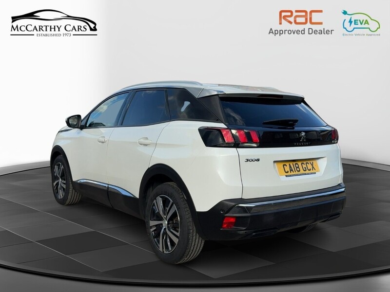 Peugeot 1.2 PURETECH ALLURE SUV 5DR PETROL MANUAL SAT NAV BLUETOOTH DAB STEREO APPLE CARPLAY REAR CAMERA WITH PARKING AIDS JUST 2 OWNERS ONLY 78000 MILES SH 72-74 Mitcham Road