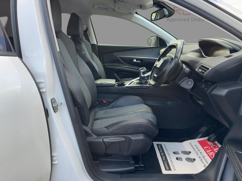 Peugeot 1.2 PURETECH ALLURE SUV 5DR PETROL MANUAL SAT NAV BLUETOOTH DAB STEREO APPLE CARPLAY REAR CAMERA WITH PARKING AIDS JUST 2 OWNERS ONLY 78000 MILES SH 72-74 Mitcham Road