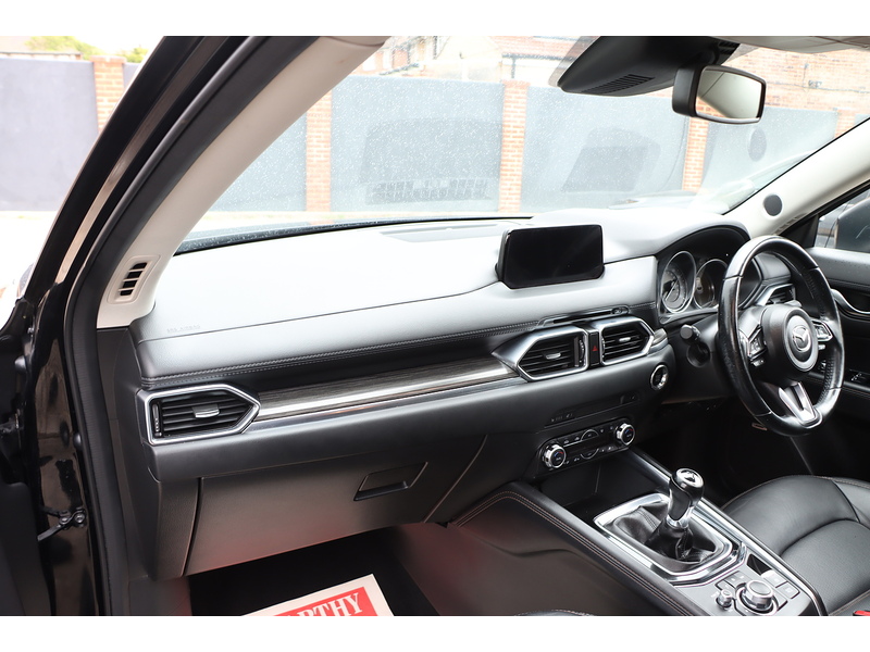 Mazda 2.0 SKYACTIV-G SPORT NAV+ SUV 5DR PETROL MANUAL SUNROOF HEATED SEATS SATNAV BLUETOOTH REAR CAMERA WITH PARKING AIDS ONLY 64000 MILES SH NO ULEZ CHARGE 92-96 Mitcham Road