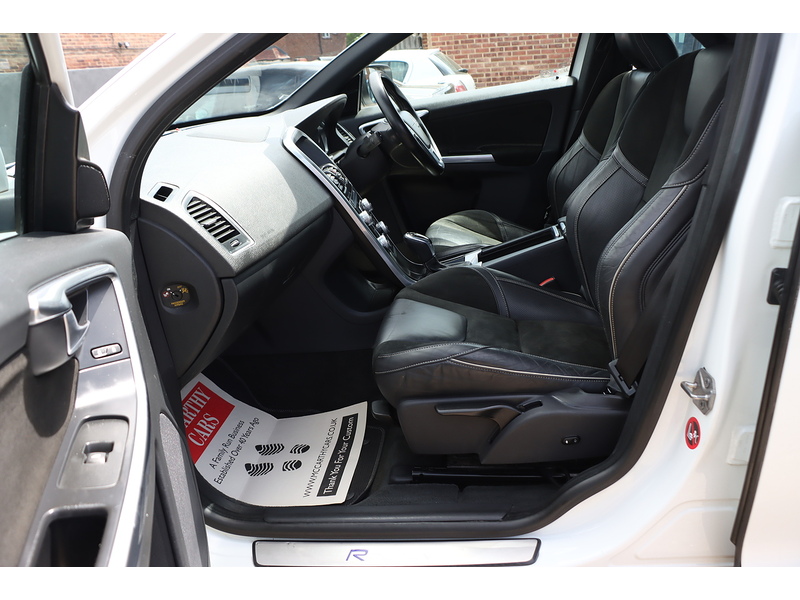 Volvo 2.4 D5 R-Design Nav SUV 5dr Diesel Geartronic AWD Euro 5 (215 ps) 72-74 Mitcham Road