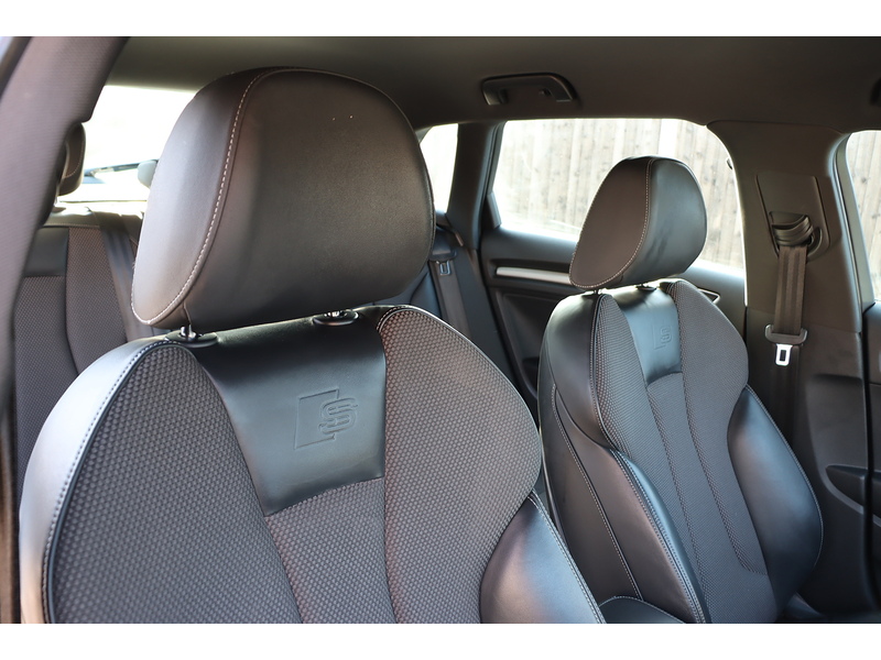 Audi 1.5 TFSI CoD 35 S line Sportback 5dr Petrol S Tronic Euro 6 (s/s) (150 ps) 72-74 Mitcham Road