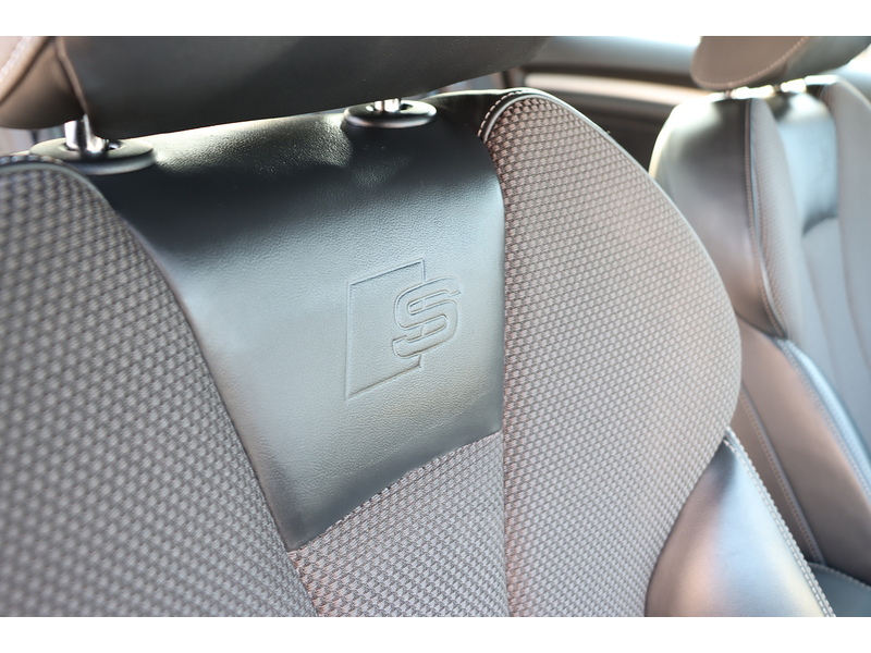 Audi 1.5 TFSI CoD 35 S line Sportback 5dr Petrol S Tronic Euro 6 (s/s) (150 ps) 72-74 Mitcham Road