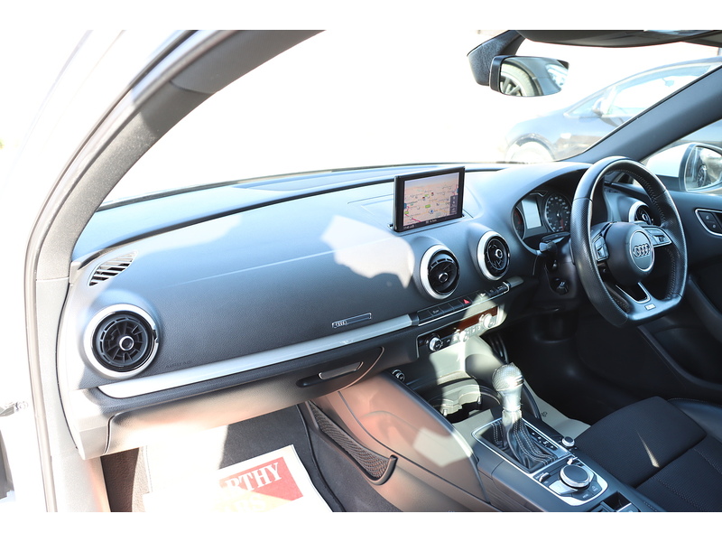 Audi 1.5 TFSI CoD 35 S line Sportback 5dr Petrol S Tronic Euro 6 (s/s) (150 ps) 72-74 Mitcham Road