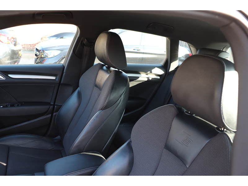 Audi 1.5 TFSI CoD 35 S line Sportback 5dr Petrol S Tronic Euro 6 (s/s) (150 ps) 72-74 Mitcham Road