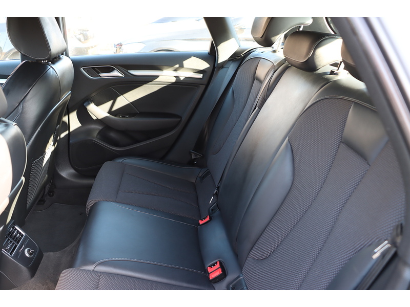 Audi 1.5 TFSI CoD 35 S line Sportback 5dr Petrol S Tronic Euro 6 (s/s) (150 ps) 72-74 Mitcham Road