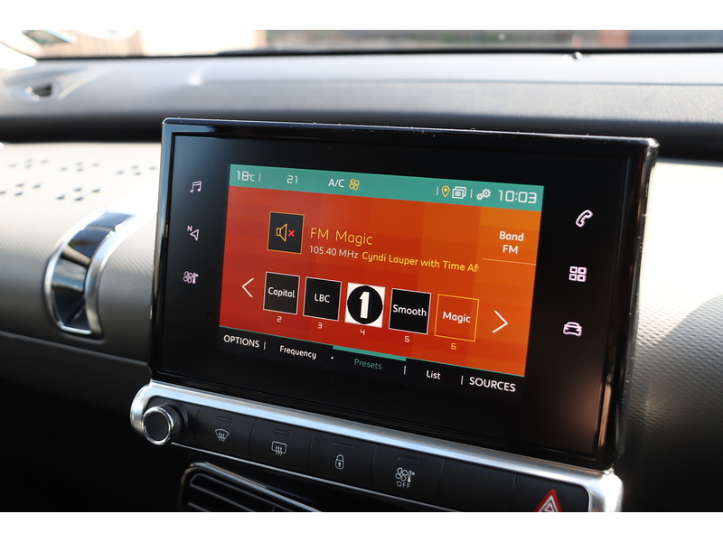 Citroen 1.2 PURETECH GPF FLAIR HATCHBACK 5DR PETROL EAT6 AUTO PAN ROOF SATNAV BLUETOOTH DAB STEREO APPLE CARPLAY REAR CAM PARKING AIDS 2 OWNERS 40000 MILES SH 72-74 Mitcham Road