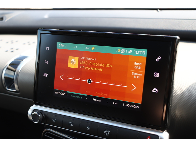 Citroen 1.2 PURETECH GPF FLAIR HATCHBACK 5DR PETROL EAT6 AUTO PAN ROOF SATNAV BLUETOOTH DAB STEREO APPLE CARPLAY REAR CAM PARKING AIDS 2 OWNERS 40000 MILES SH 72-74 Mitcham Road