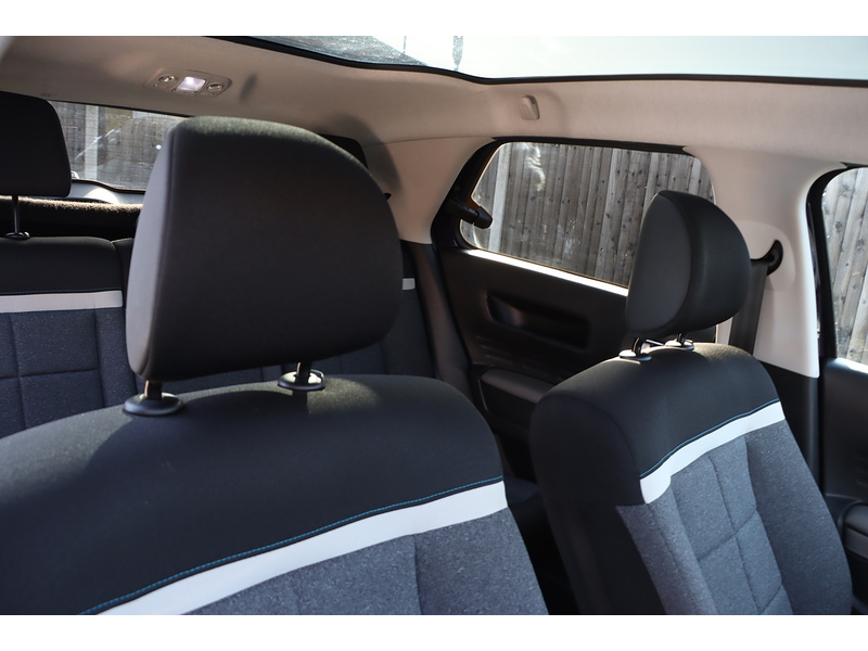 Citroen 1.2 PURETECH GPF FLAIR HATCHBACK 5DR PETROL EAT6 AUTO PAN ROOF SATNAV BLUETOOTH DAB STEREO APPLE CARPLAY REAR CAM PARKING AIDS 2 OWNERS 40000 MILES SH 72-74 Mitcham Road