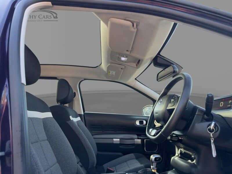 Citroen 1.2 PURETECH GPF FLAIR HATCHBACK 5DR PETROL EAT6 AUTO PAN ROOF SATNAV BLUETOOTH DAB STEREO APPLE CARPLAY REAR CAM PARKING AIDS 2 OWNERS 40000 MILES SH 72-74 Mitcham Road