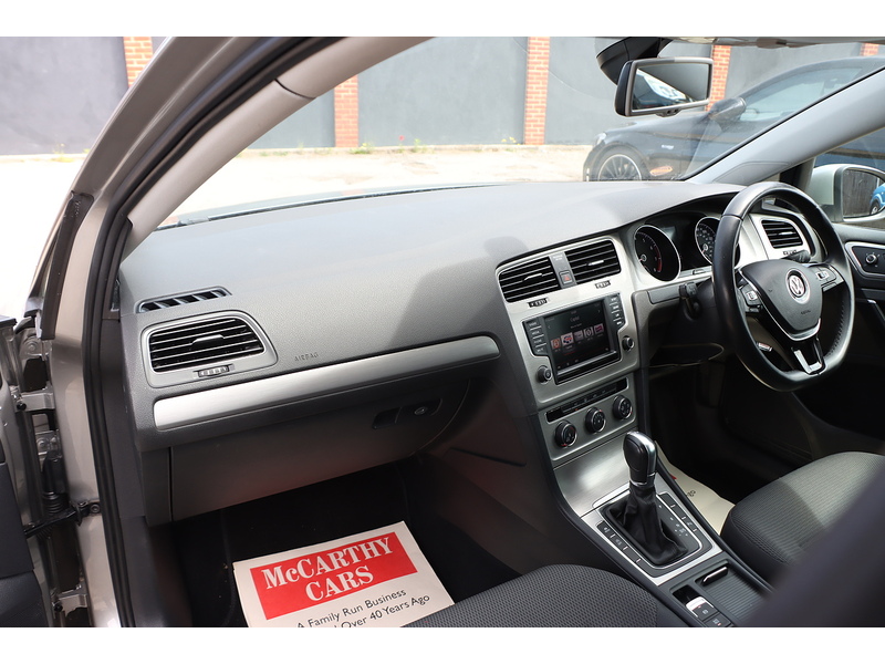 Volkswagen 1.4 TSI BLUEMOTION TECH MATCH HATCHBACK 5DR PETROL DSG AUTO HEATED SEATS BLUETOOTH DAB STEREO PARKING AIDS 2 OWNERS 56000 MILES FSH 8 SERVICES £35 TAX 72-74 Mitcham Road