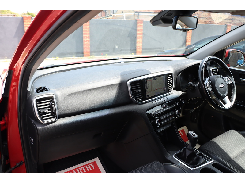 Kia 1.6 GDI EDITION 25 SUV 5DR PETROL MANUAL HEATED SEATS SAT NAV BLUETOOTH DAB STEREO APPLE CARPLAY REAR CAMERA PARKING AIDS JUST 2 OWNERS 71000 MILES SH 72-74 Mitcham Road