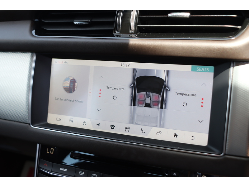 Jaguar 2.0I PORTFOLIO GPF SALOON 4DR PETROL AUTO HEATED SEATS SAT NAV BLUETOOTH DAB STEREO APPLE CARPLAY REAR CAMERA PARKING AIDS JUST 1 OWNER FSH 6 SERVICES 72-74 Mitcham Road
