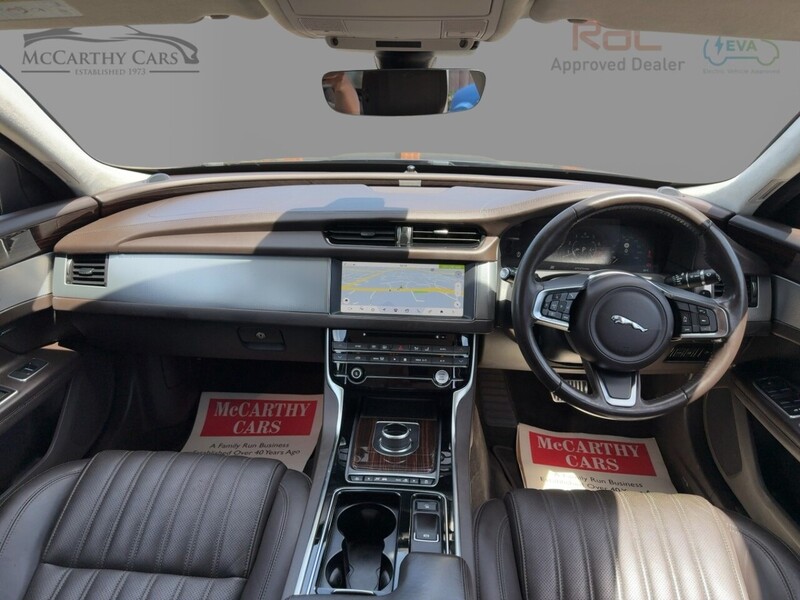 Jaguar 2.0I PORTFOLIO GPF SALOON 4DR PETROL AUTO HEATED SEATS SAT NAV BLUETOOTH DAB STEREO APPLE CARPLAY REAR CAMERA PARKING AIDS JUST 1 OWNER FSH 6 SERVICES 72-74 Mitcham Road