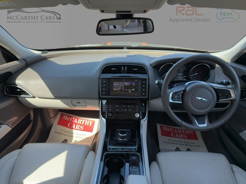 Jaguar 2.0I PORTFOLIO SALOON 4DR PETROL AUTO HEATED SEATS SAT NAV BLUETOOTH DAB STEREO REAR CAMERA PARKING AIDS JUST 2 OWNERS ONLY 65000 MILES FSH 6 SERVICES 92-96 Mitcham Road