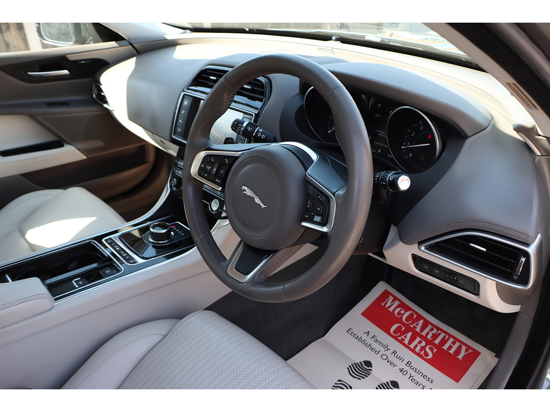 Jaguar 2.0I PORTFOLIO SALOON 4DR PETROL AUTO HEATED SEATS SAT NAV BLUETOOTH DAB STEREO REAR CAMERA PARKING AIDS JUST 2 OWNERS ONLY 65000 MILES FSH 6 SERVICES 92-96 Mitcham Road