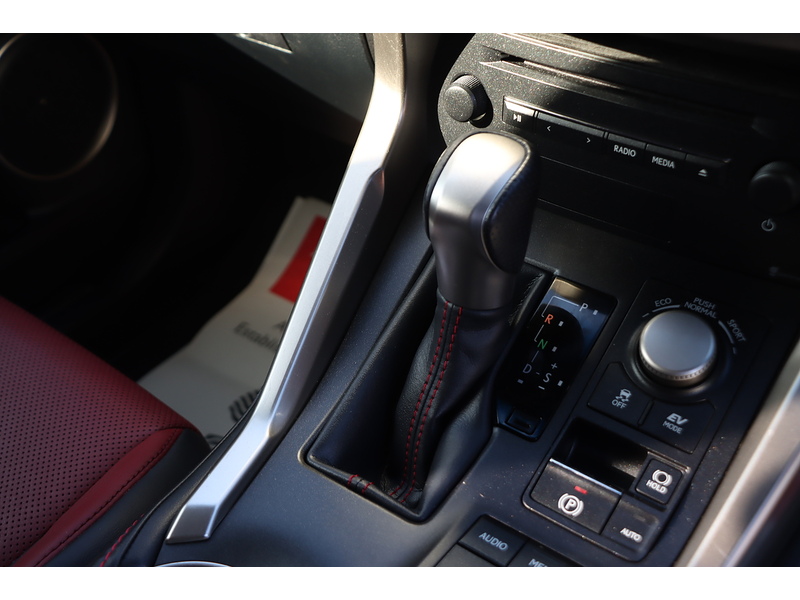 Lexus 300H 2.5 F SPORT SUV 5DR PETROL HYBRID E-CVT 4WD AUTO HEATED SEATS SAT NAV BLUETOOTH DAB STEREO REAR CAMERA PARKING AIDS 2 OWNERS ONLY 69000 MILES FSH 72-74 Mitcham Road