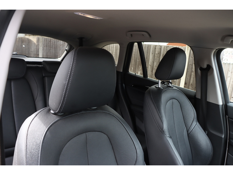 BMW 2.0 20I XLINE SUV 5DR PETROL XDRIVE AUTO LEATHER HEATED SEATS SAT NAV BLUETOOTH CD PLAYER DAB STEREO PARKING AIDS ONLY 86000 MILES SH NO ULEZ CHARGE 72-74 Mitcham Road