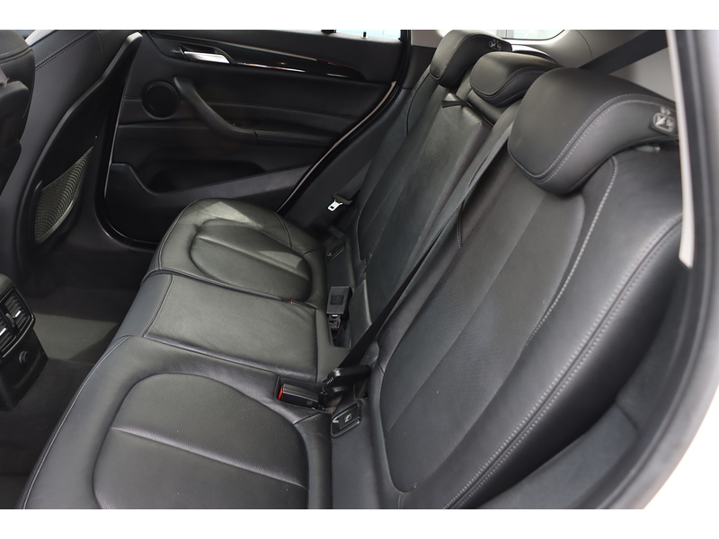 BMW 2.0 20I XLINE SUV 5DR PETROL XDRIVE AUTO LEATHER HEATED SEATS SAT NAV BLUETOOTH CD PLAYER DAB STEREO PARKING AIDS ONLY 86000 MILES SH NO ULEZ CHARGE 72-74 Mitcham Road
