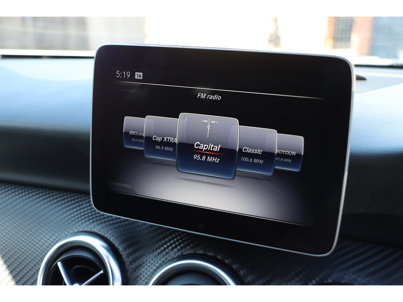 Mercedes-Benz A160 1.6 AMG LINE (EXECUTIVE) HATCHBACK 5DR PETROL 7G-DCT AUTO SAT NAV BLUETOOTH DAB STEREO APPLE CARPLAY REAR CAMERA PARKING AIDS ONLY 26000 MILES SH 72-74 Mitcham Road