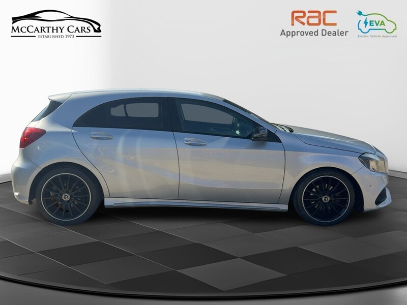 Mercedes-Benz A160 1.6 AMG LINE (EXECUTIVE) HATCHBACK 5DR PETROL 7G-DCT AUTO SAT NAV BLUETOOTH DAB STEREO APPLE CARPLAY REAR CAMERA PARKING AIDS ONLY 26000 MILES SH 72-74 Mitcham Road
