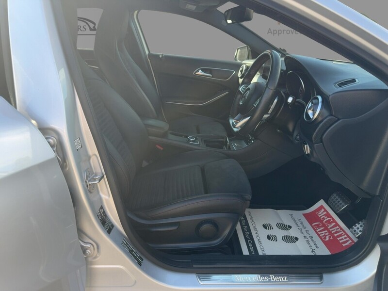 Mercedes-Benz A160 1.6 AMG LINE (EXECUTIVE) HATCHBACK 5DR PETROL 7G-DCT AUTO SAT NAV BLUETOOTH DAB STEREO APPLE CARPLAY REAR CAMERA PARKING AIDS ONLY 26000 MILES SH 72-74 Mitcham Road