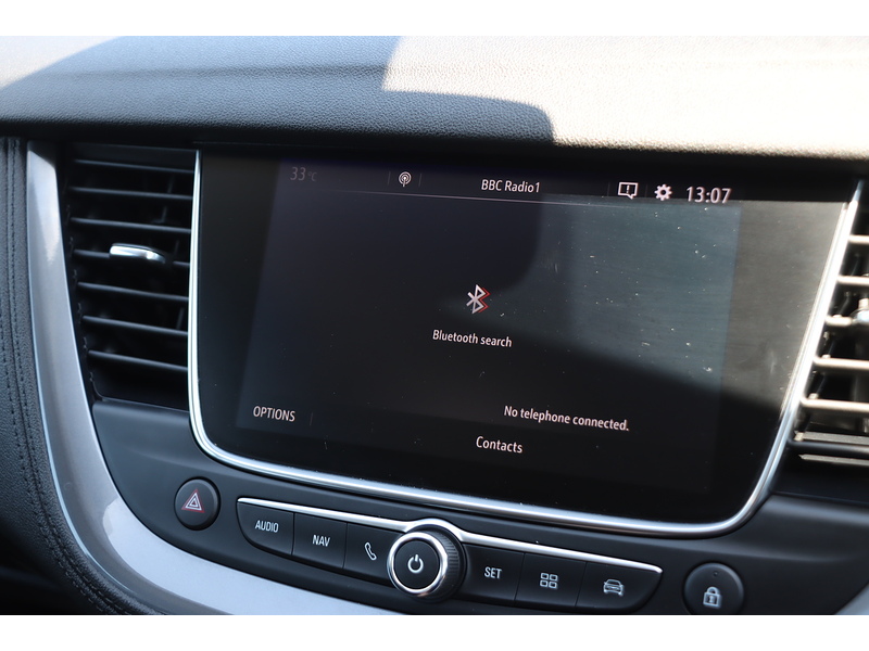Vauxhall 1.2 TURBO SPORT NAV SUV 5DR PETROL AUTO SATNAV BLUETOOTH DAB RADIO USB INPUT APPLE CARPLAY PARKING AIDS ONLY 29000 MILES FSH 7 SERVICES NO ULEZ CHARGE 72-74 Mitcham Road