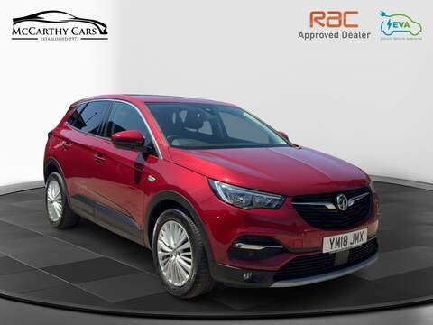 Vauxhall 1.2 TURBO SPORT NAV SUV 5DR PETROL AUTO SATNAV BLUETOOTH DAB RADIO USB INPUT APPLE CARPLAY PARKING AIDS ONLY 29000 MILES FSH 7 SERVICES NO ULEZ CHARGE