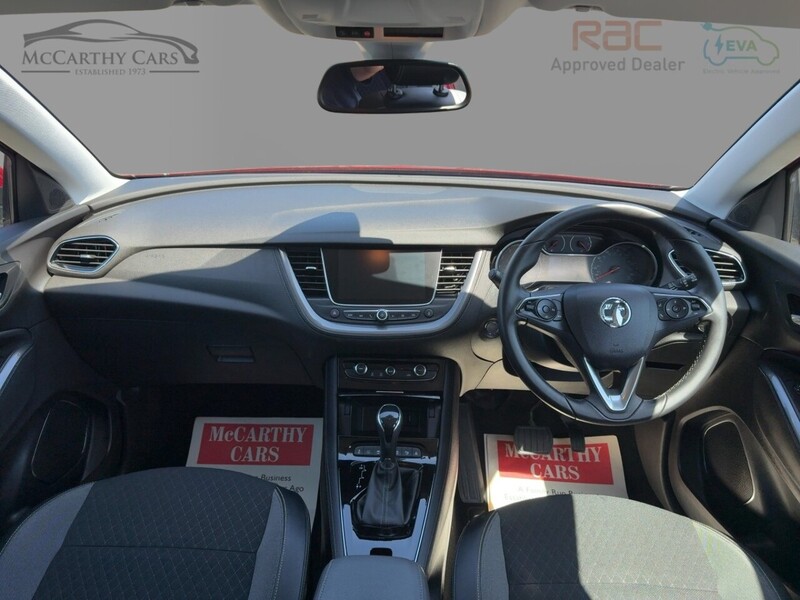 Vauxhall 1.2 TURBO SPORT NAV SUV 5DR PETROL AUTO SATNAV BLUETOOTH DAB RADIO USB INPUT APPLE CARPLAY PARKING AIDS ONLY 29000 MILES FSH 7 SERVICES NO ULEZ CHARGE 72-74 Mitcham Road