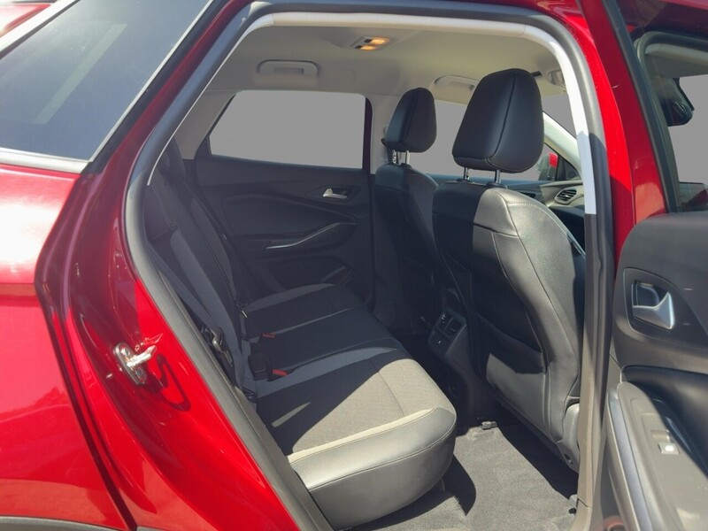Vauxhall 1.2 TURBO SPORT NAV SUV 5DR PETROL AUTO SATNAV BLUETOOTH DAB RADIO USB INPUT APPLE CARPLAY PARKING AIDS ONLY 29000 MILES FSH 7 SERVICES NO ULEZ CHARGE 72-74 Mitcham Road