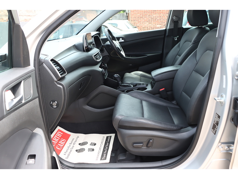 Hyundai 1.6 T-GDI PREMIUM SUV 5DR PETROL DCT AUTO HEATED SEATS SAT NAV BLUETOOTH DAB STEREO APPLE CARPLAY REAR CAMERA PARKING AIDS 44000 MILES FSH 6 SERVICES 72-74 Mitcham Road