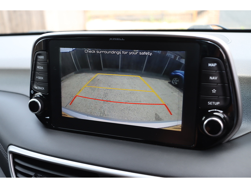 Hyundai 1.6 T-GDI PREMIUM SUV 5DR PETROL DCT AUTO HEATED SEATS SAT NAV BLUETOOTH DAB STEREO APPLE CARPLAY REAR CAMERA PARKING AIDS 44000 MILES FSH 6 SERVICES 72-74 Mitcham Road