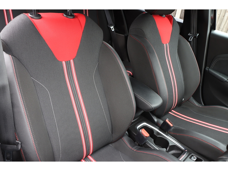 Vauxhall 1.2 TURBO SRI EDITION HATCHBACK 5DR PETROL MANUAL HEATED SEATS SAT NAV BLUETOOTH DAB STEREO APPLE CARPLAY PARKING AIDS 2 OWNERS ONLY 33000 MILES FSH 92-96 Mitcham Road