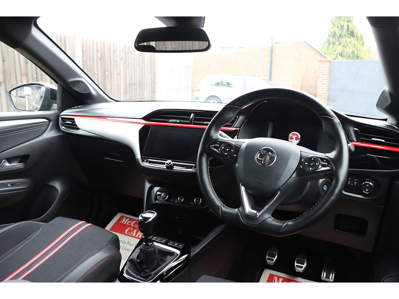 Vauxhall 1.2 TURBO SRI EDITION HATCHBACK 5DR PETROL MANUAL HEATED SEATS SAT NAV BLUETOOTH DAB STEREO APPLE CARPLAY PARKING AIDS 2 OWNERS ONLY 33000 MILES FSH 92-96 Mitcham Road