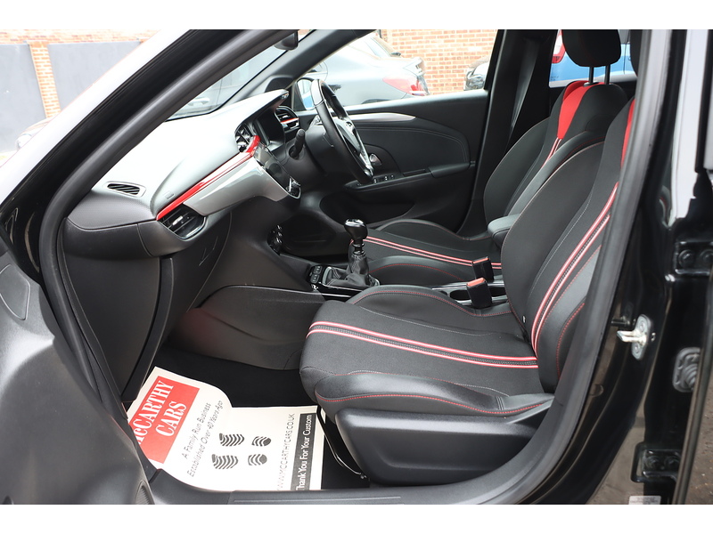 Vauxhall 1.2 TURBO SRI EDITION HATCHBACK 5DR PETROL MANUAL HEATED SEATS SAT NAV BLUETOOTH DAB STEREO APPLE CARPLAY PARKING AIDS 2 OWNERS ONLY 33000 MILES FSH 92-96 Mitcham Road