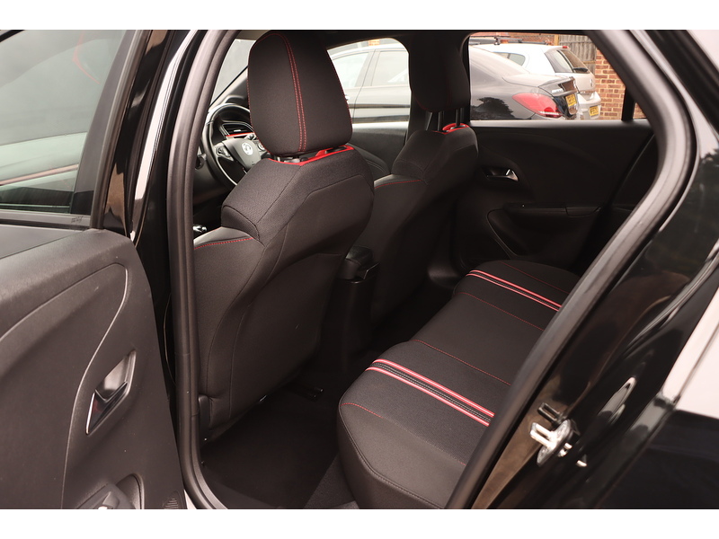 Vauxhall 1.2 TURBO SRI EDITION HATCHBACK 5DR PETROL MANUAL HEATED SEATS SAT NAV BLUETOOTH DAB STEREO APPLE CARPLAY PARKING AIDS 2 OWNERS ONLY 33000 MILES FSH 92-96 Mitcham Road