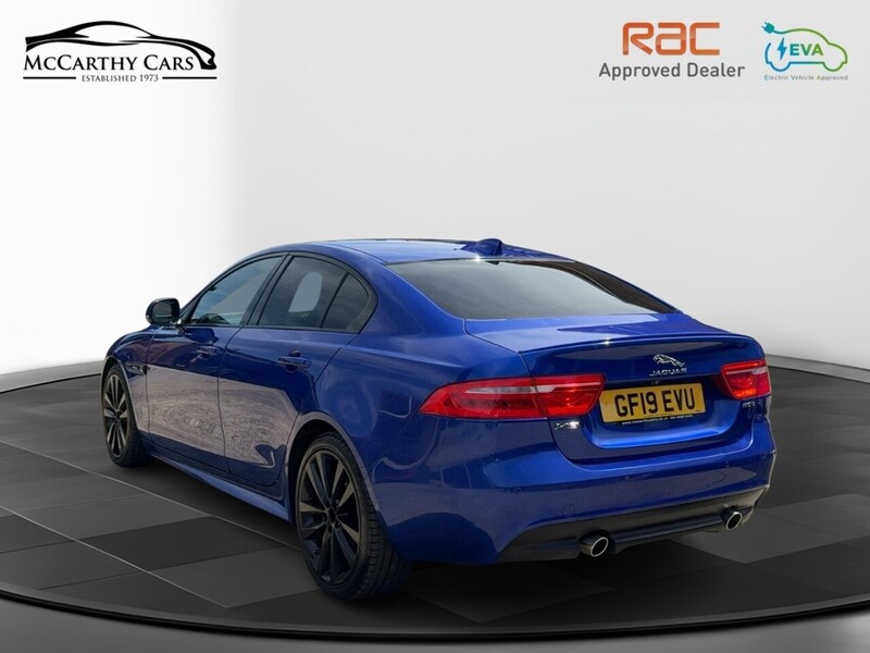 Jaguar 2.0I GPF R-SPORT SALOON 4DR PETROL AUTO HEATED SEATS SAT NAV BLUETOOTH DAB STEREO APPLE CARPLAY REAR CAMERA PARKING AIDS 2 OWNERS ONLY 61000 MILES SH 72-74 Mitcham Road