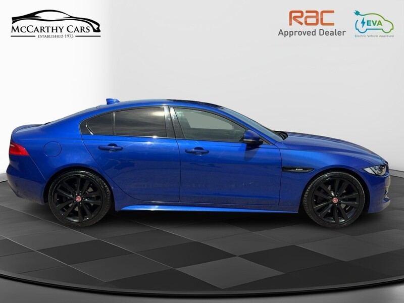 Jaguar 2.0I GPF R-SPORT SALOON 4DR PETROL AUTO HEATED SEATS SAT NAV BLUETOOTH DAB STEREO APPLE CARPLAY REAR CAMERA PARKING AIDS 2 OWNERS ONLY 61000 MILES SH 72-74 Mitcham Road