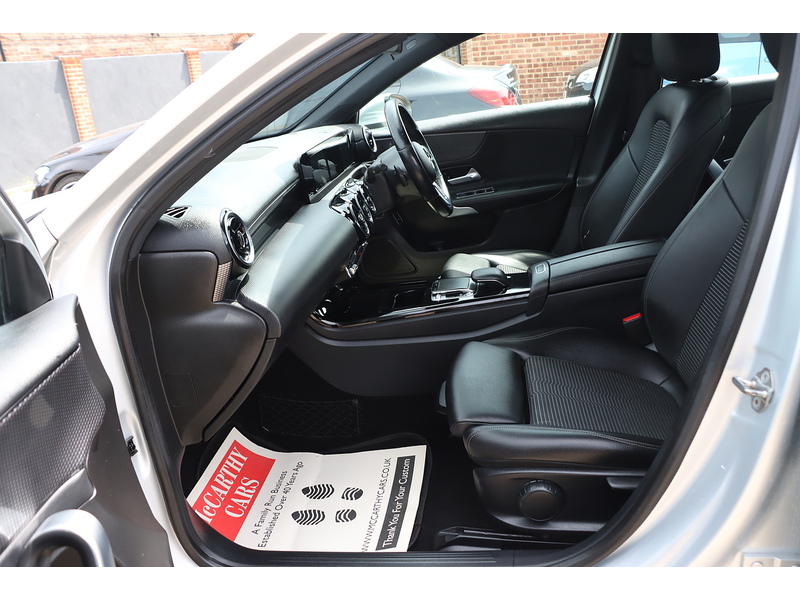 Mercedes-Benz A200 1.3 SPORT SALOON 4DR PETROL 7G-DCT AUTO SAT NAV BLUETOOTH DAB STEREO USB INPUT REAR CAMERA PARKING AIDS ONLY 71000 MILES SH NO ULEZ CHARGE 72-74 Mitcham Road