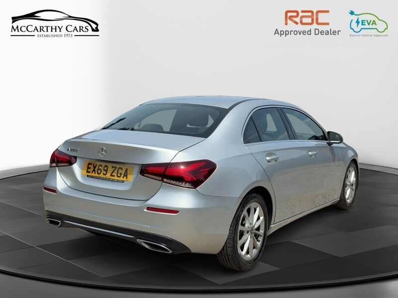 Mercedes-Benz A200 1.3 SPORT SALOON 4DR PETROL 7G-DCT AUTO SAT NAV BLUETOOTH DAB STEREO USB INPUT REAR CAMERA PARKING AIDS ONLY 71000 MILES SH NO ULEZ CHARGE 72-74 Mitcham Road