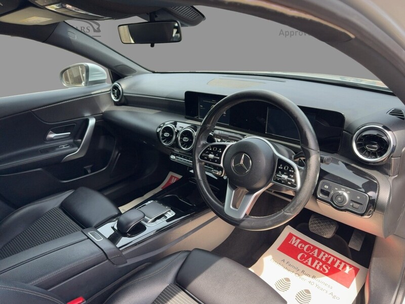 Mercedes-Benz A200 1.3 SPORT SALOON 4DR PETROL 7G-DCT AUTO SAT NAV BLUETOOTH DAB STEREO USB INPUT REAR CAMERA PARKING AIDS ONLY 71000 MILES SH NO ULEZ CHARGE 72-74 Mitcham Road