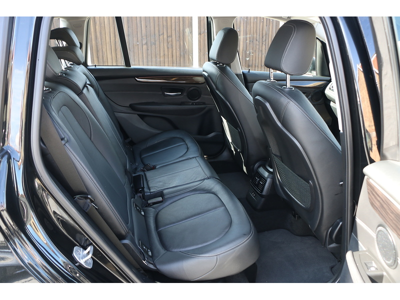 BMW 218I 1.5 LUXURY MPV 5DR PETROL DCT AUTO 7 SEATER SATNAV BLUETOOTH DAB STEREO PARKING AIDS JUST 2 OWNERS SAME OWNER FOR 3 YEARS ONLY 37000 MILES FSH 72-74 Mitcham Road